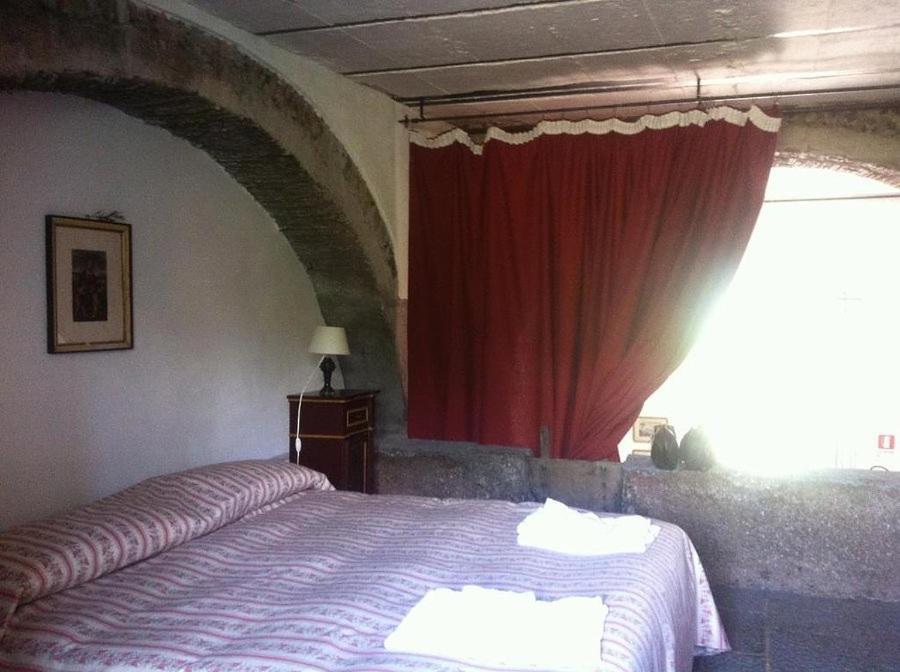 Вилла La Rocca Della Rosa Цафферана-Этнея Экстерьер фото